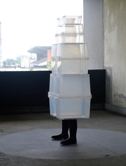 Container(invisibility)