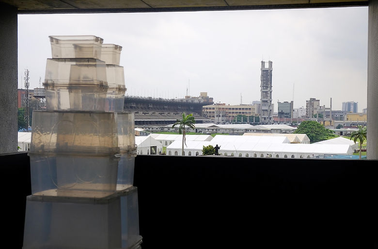 Container(invisibility)